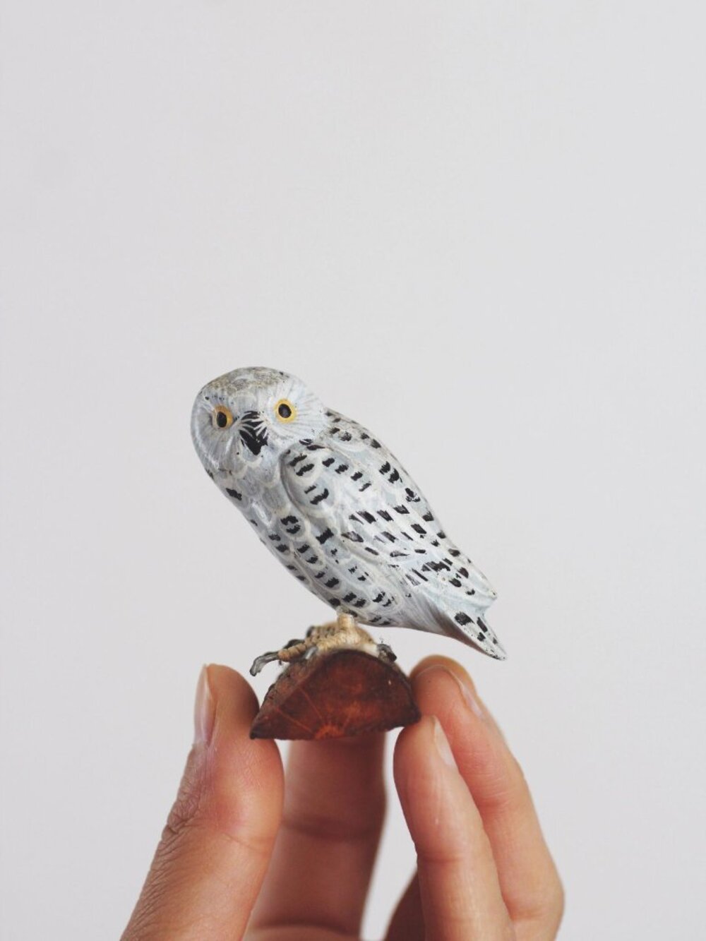 Vintage Wooden Hand Carved Painted Snowy Owl Figurine Sculpture Miniature Trinke